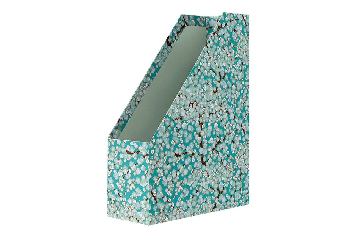  [Exterior Cover: Cyan Blossom] 