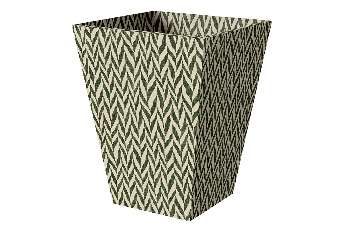  [Exterior Cover: Green Vines] 