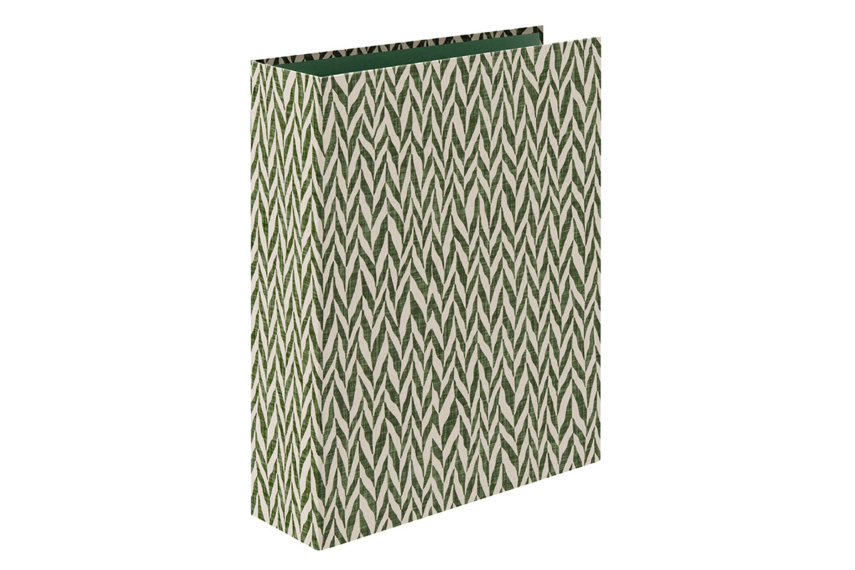  [Exterior Cover: Green Vines] 