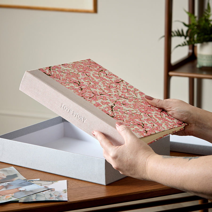 Patterned Wedding Traditional Photo Album