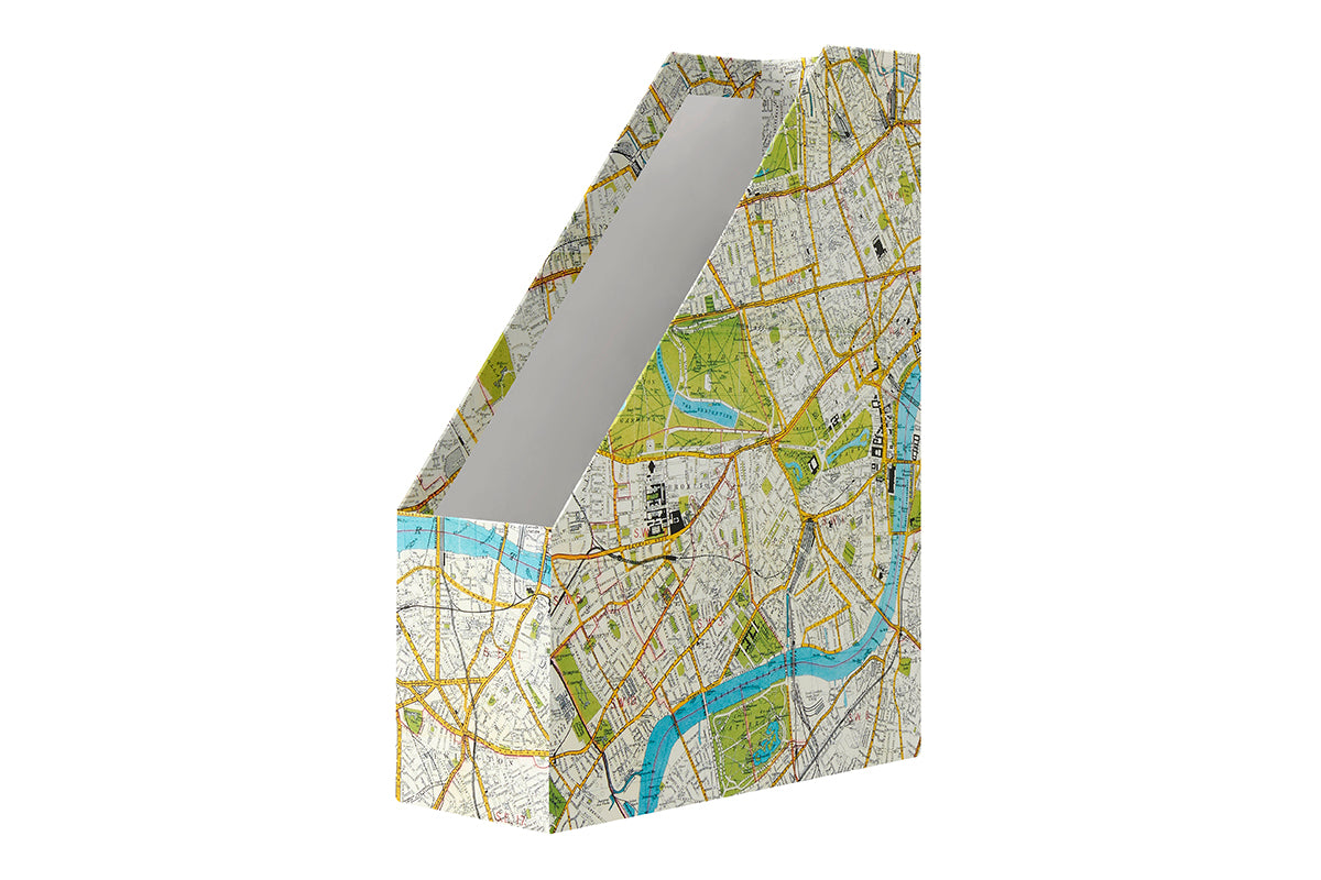 [Exterior Cover: London map] 
