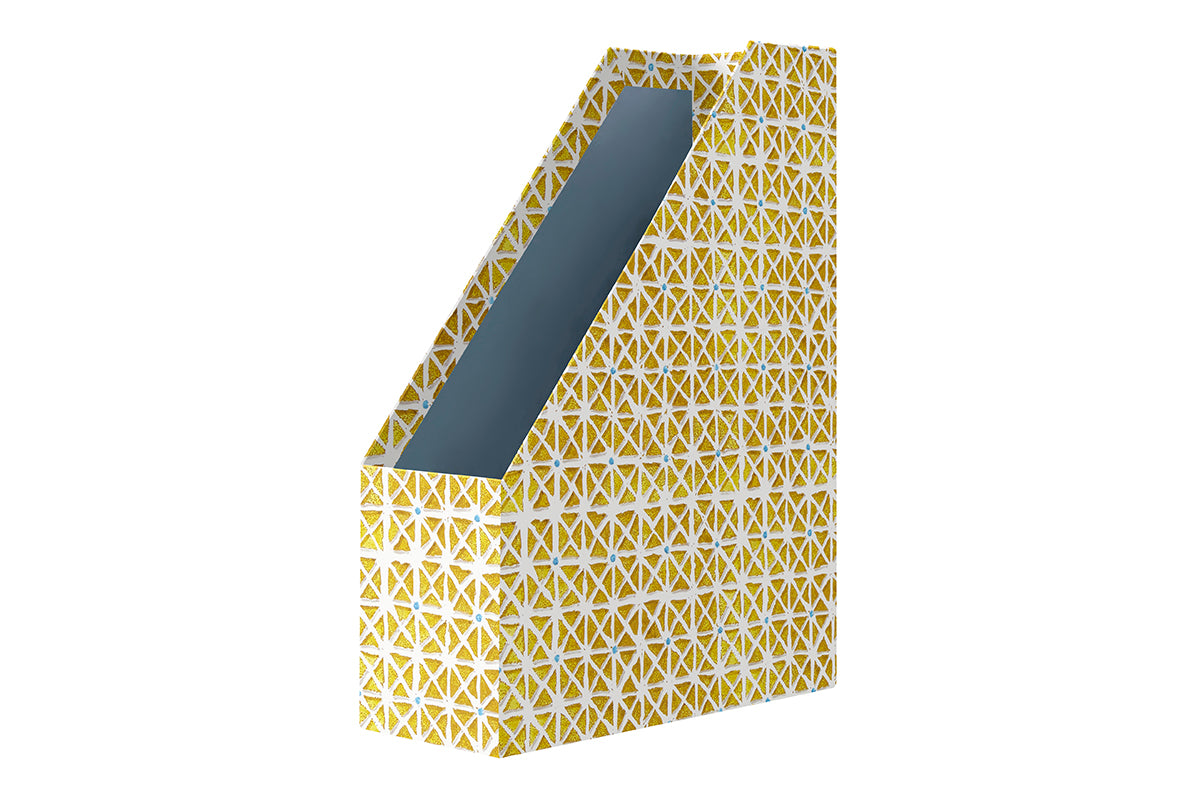 [Exterior Cover: Triangles yellow gold] 